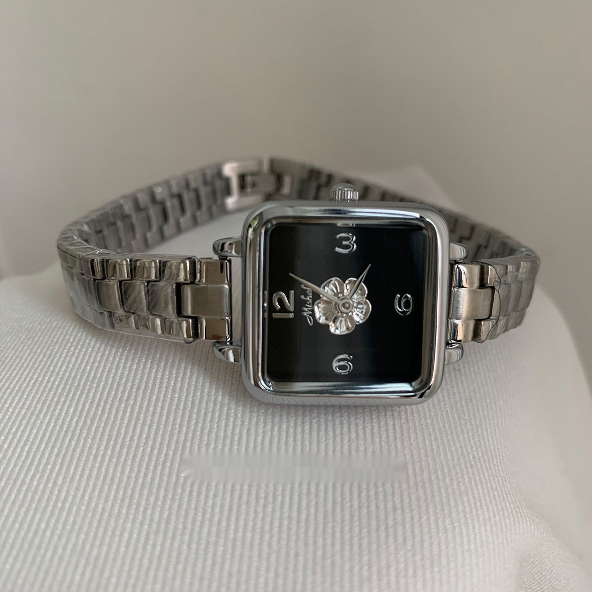 ZUORAN Camellia Steel Chain Square Niche High-grade Elegant Women's Watch